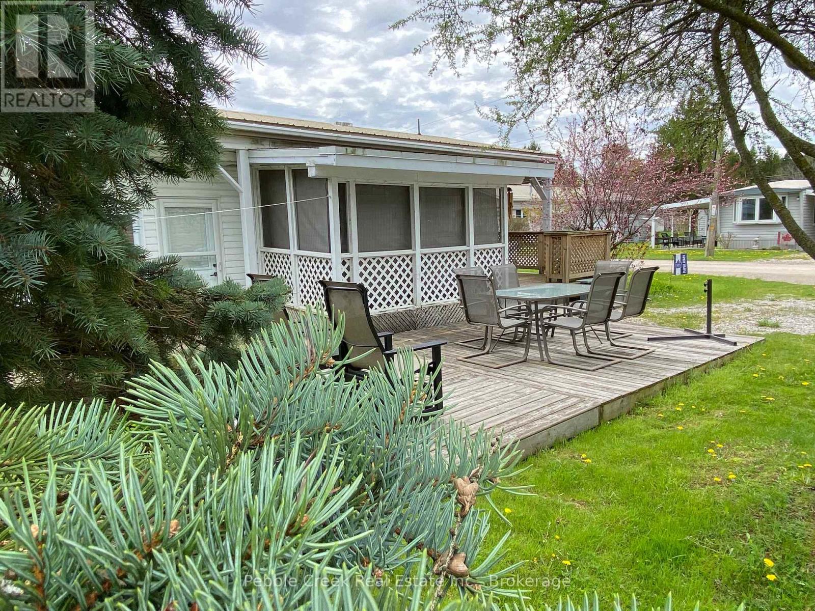 6 Turnbull's Grove Road S, Bluewater, Ontario  N0M 1N0 - Photo 4 - X12148878