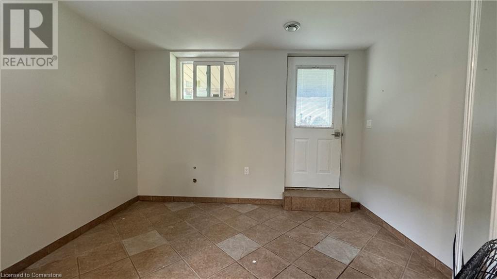 406 Erb Street W Unit# 2, Waterloo, Ontario  N2L 1W8 - Photo 12 - 40728684