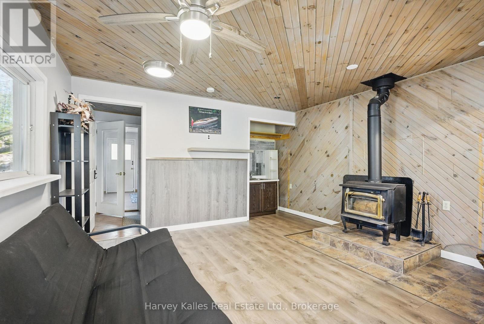21 Todholm Drive, Muskoka Lakes, Ontario  P0B 1J0 - Photo 13 - X12149516