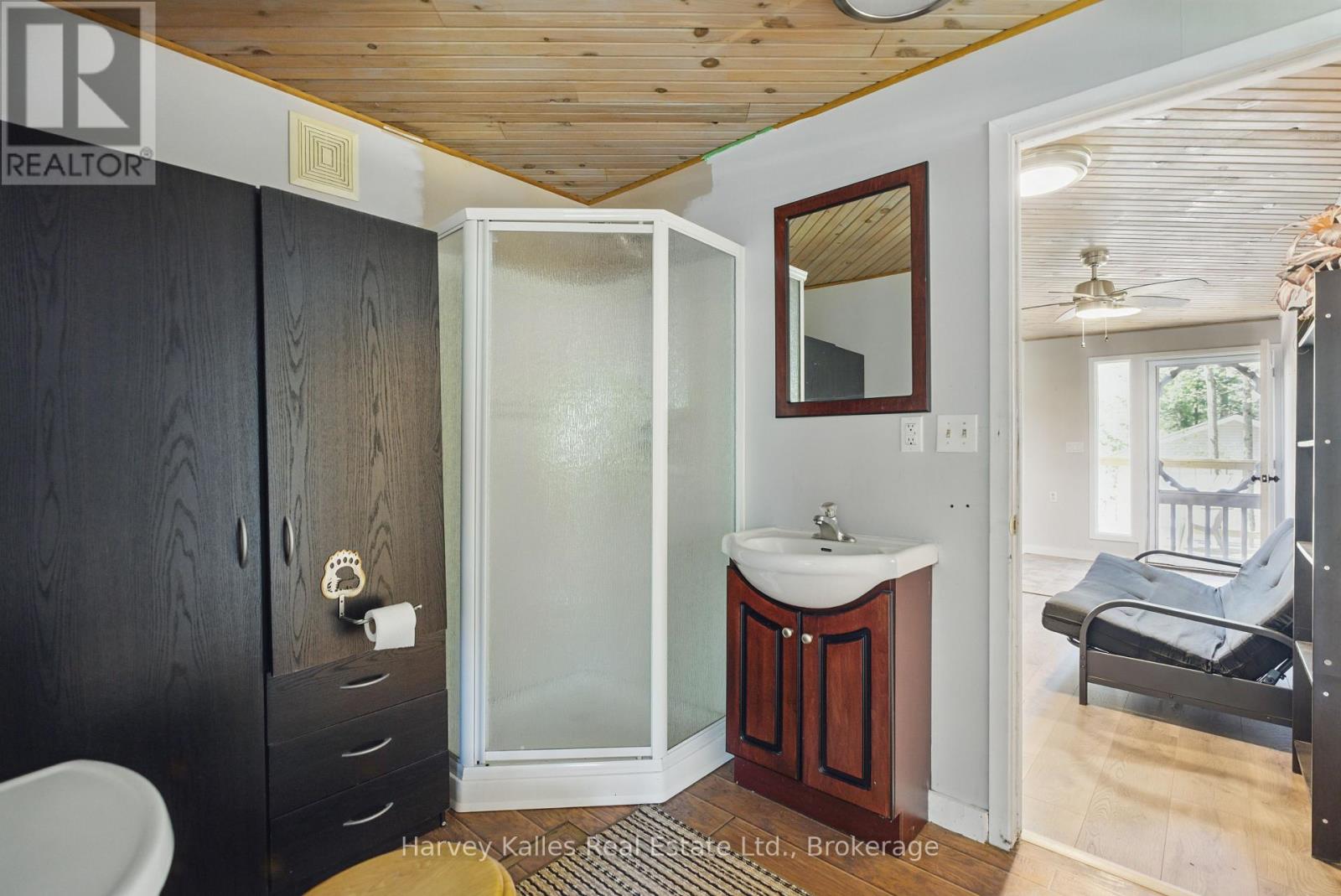 21 Todholm Drive, Muskoka Lakes, Ontario  P0B 1J0 - Photo 16 - X12149516