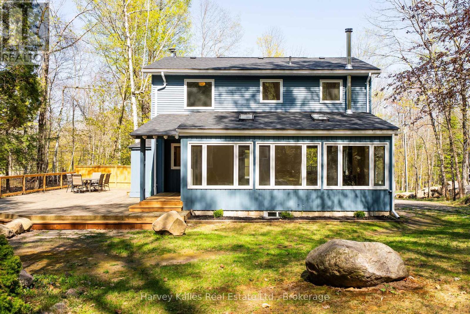 21 Todholm Drive, Muskoka Lakes, Ontario  P0B 1J0 - Photo 5 - X12149516