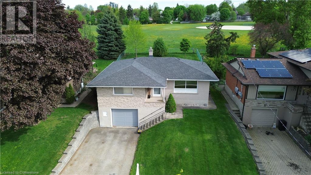 254 VILLAGE Road, Kitchener, Ontario