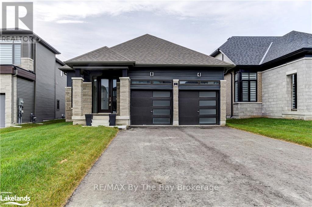 3 Rosanne Circle, Wasaga Beach, Ontario  L9Z 0N4 - Photo 1 - S12149653