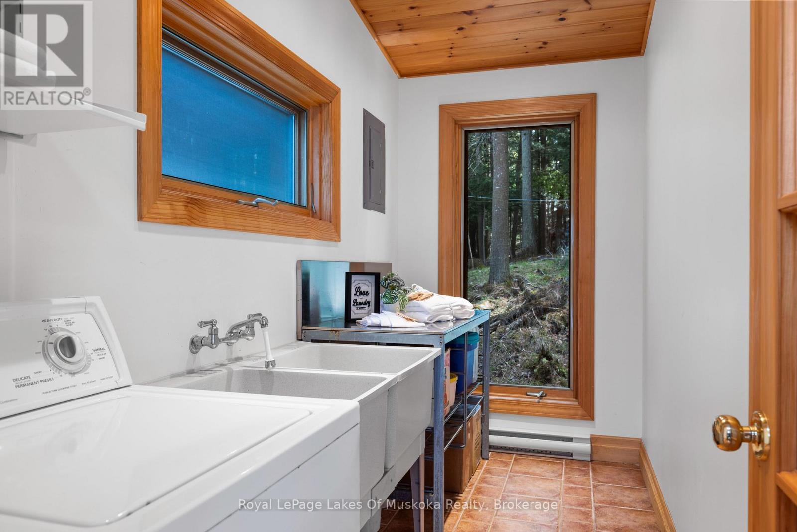 2 R 8 North Bohemia Island, Muskoka Lakes, Ontario  P0B 1P0 - Photo 36 - X12149991