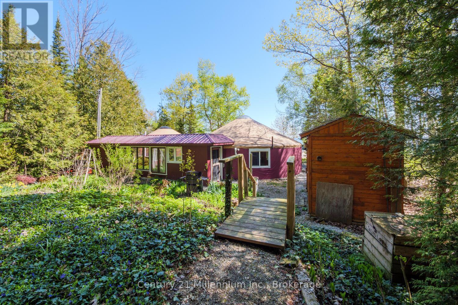 504569 Grey Road 1, Georgian Bluffs, Ontario  N0H 2T0 - Photo 4 - X12150014