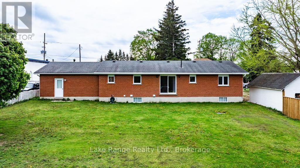 486 Havelock Street, Huron-Kinloss, Ontario  N0G 2H0 - Photo 14 - X12150022