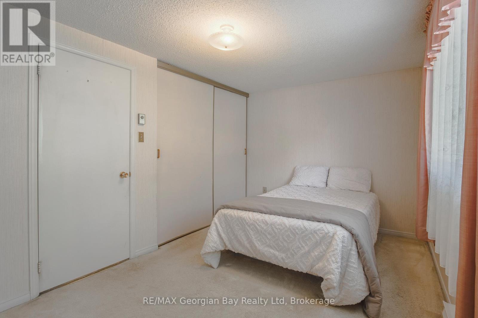 828 Birchwood Drive, Midland, Ontario  L4R 4Y2 - Photo 18 - S12150236
