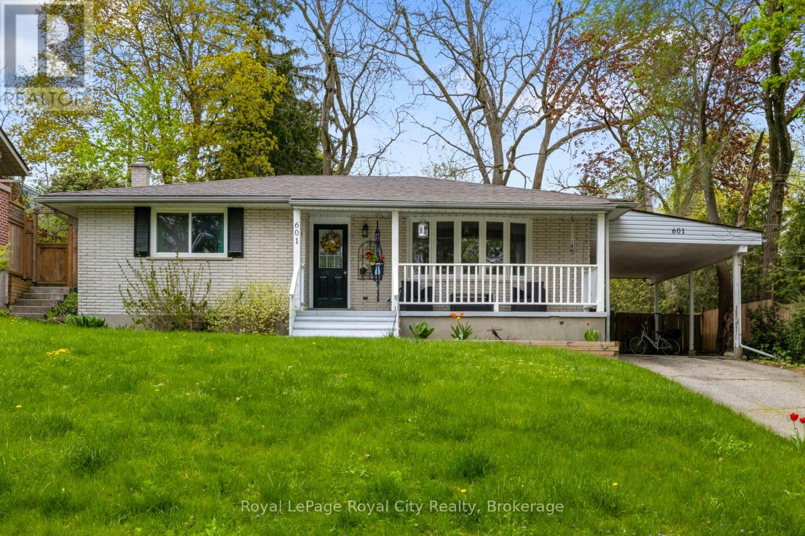 601 COLQUHOUN STREET, Centre Wellington, Ontario