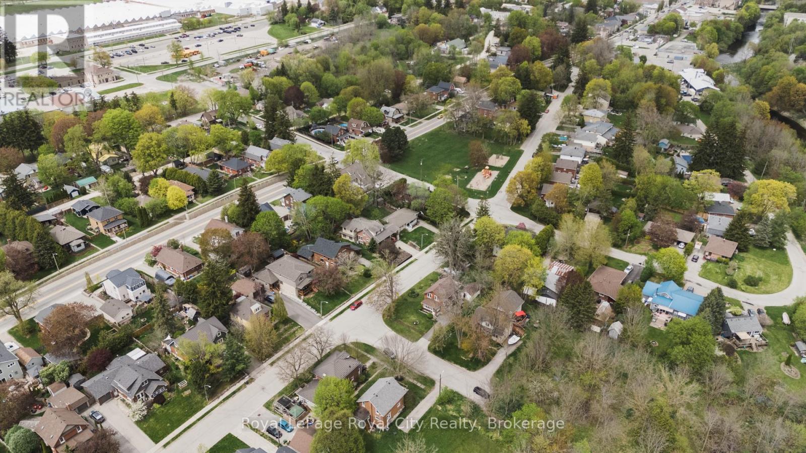 601 Colquhoun Street, Centre Wellington, Ontario  N1M 1S2 - Photo 27 - X12150353