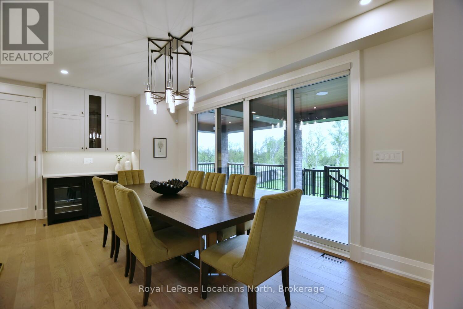 166 Springside Crescent, Blue Mountains, Ontario  L9Y 5L3 - Photo 13 - X12150363
