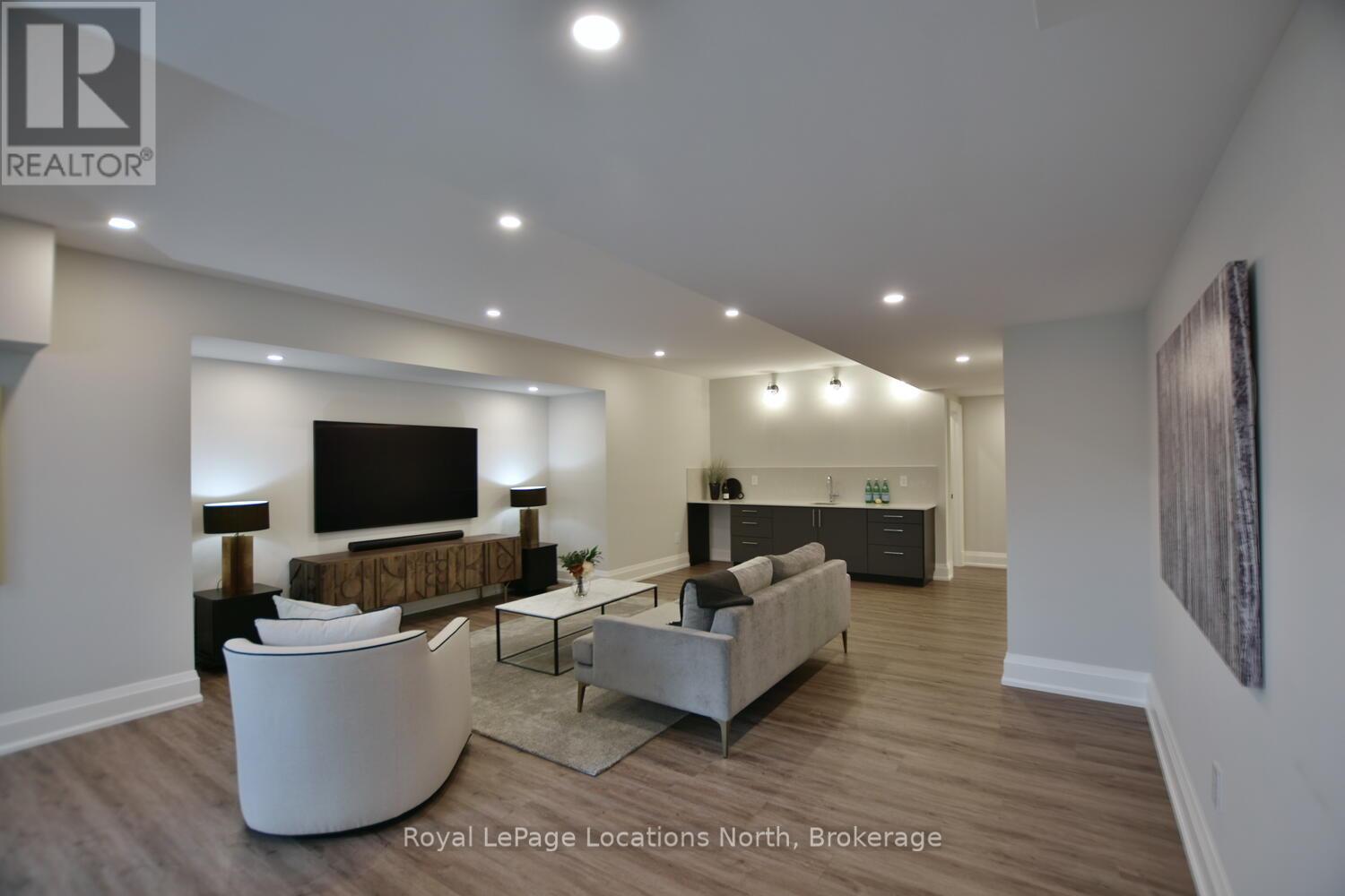 166 Springside Crescent, Blue Mountains, Ontario  L9Y 5L3 - Photo 33 - X12150363