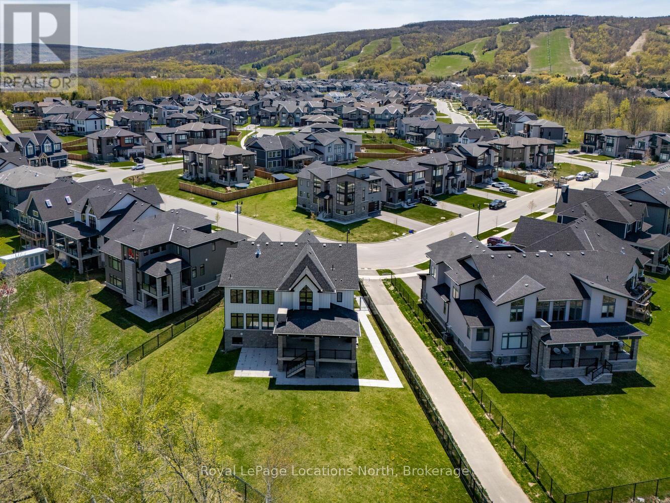 166 Springside Crescent, Blue Mountains, Ontario  L9Y 5L3 - Photo 44 - X12150363