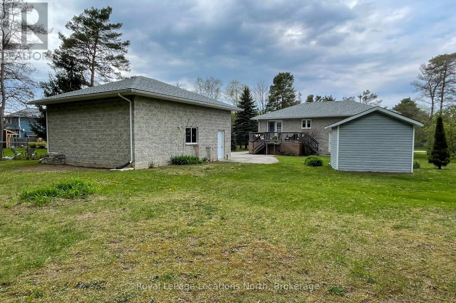 30 Pine Tree Drive, South Bruce Peninsula, Ontario  N0H 1P0 - Photo 10 - X12150422