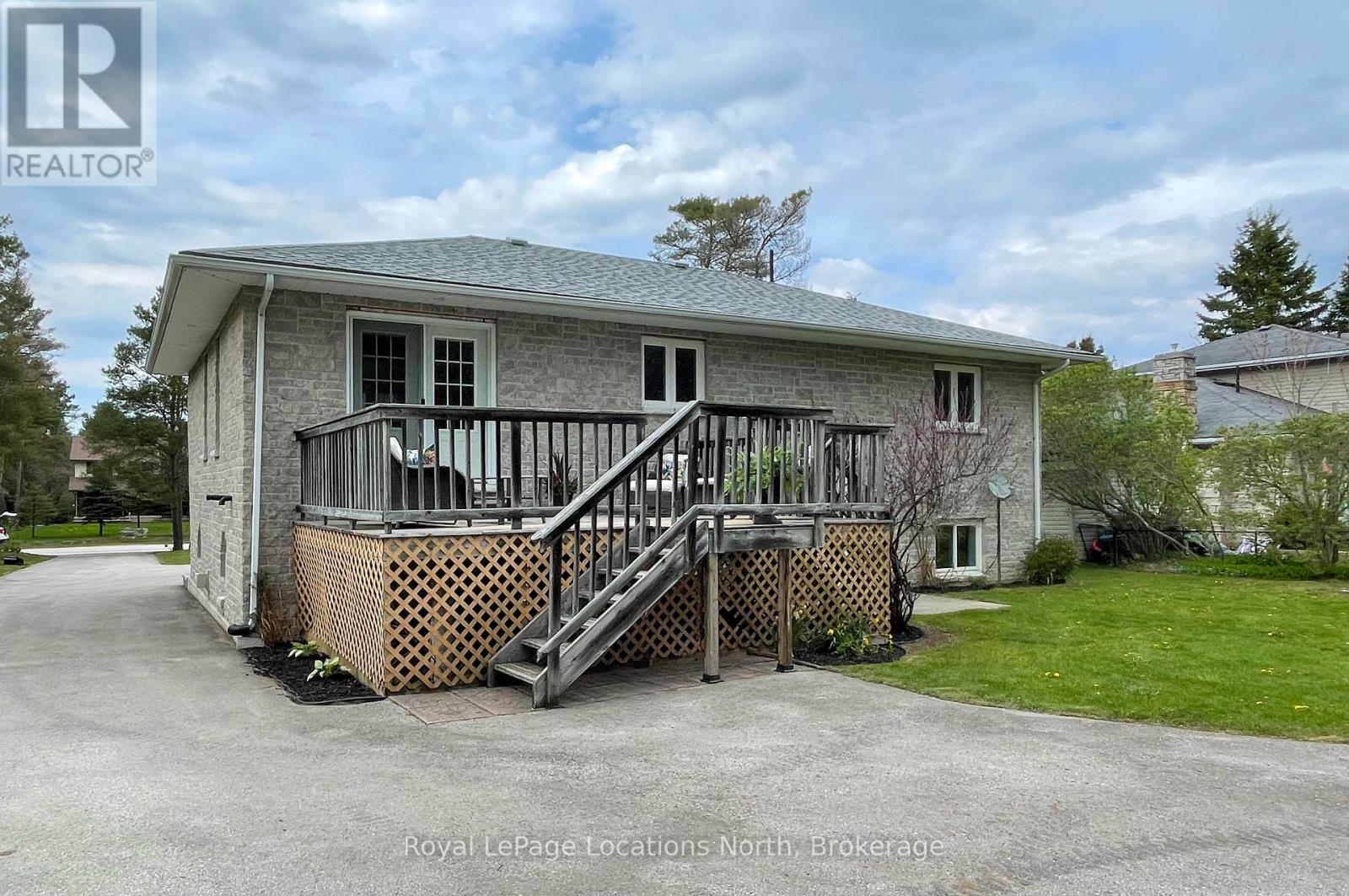30 Pine Tree Drive, South Bruce Peninsula, Ontario  N0H 1P0 - Photo 5 - X12150422