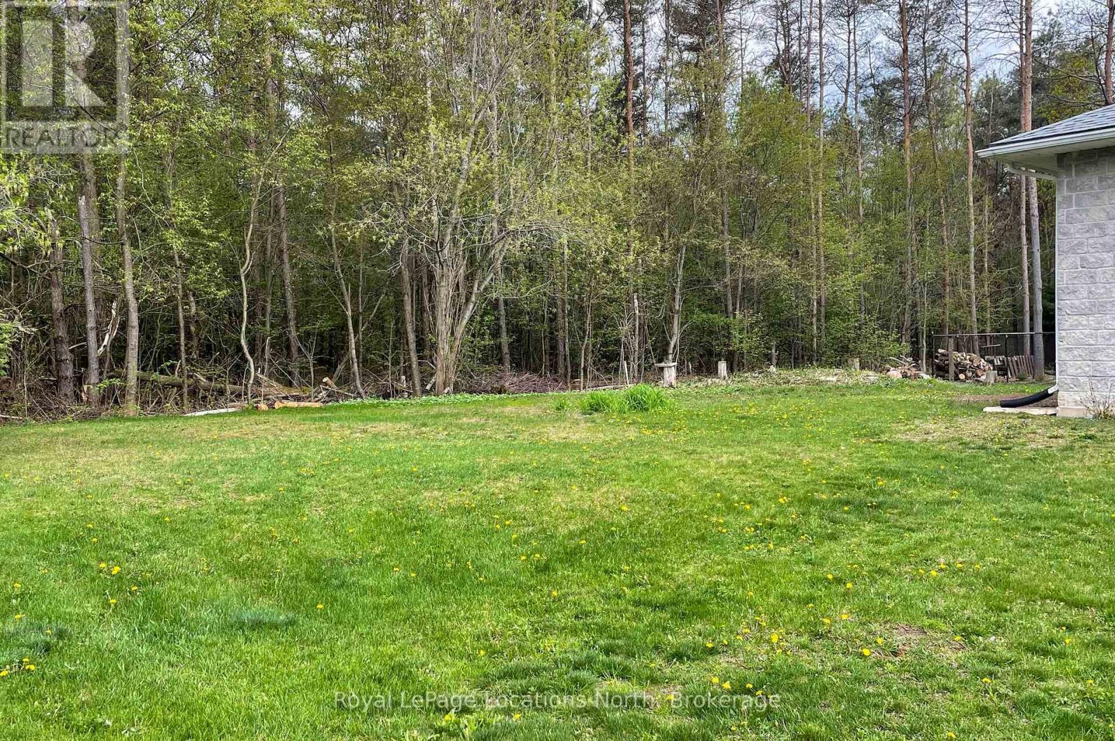 30 Pine Tree Drive, South Bruce Peninsula, Ontario  N0H 1P0 - Photo 9 - X12150422