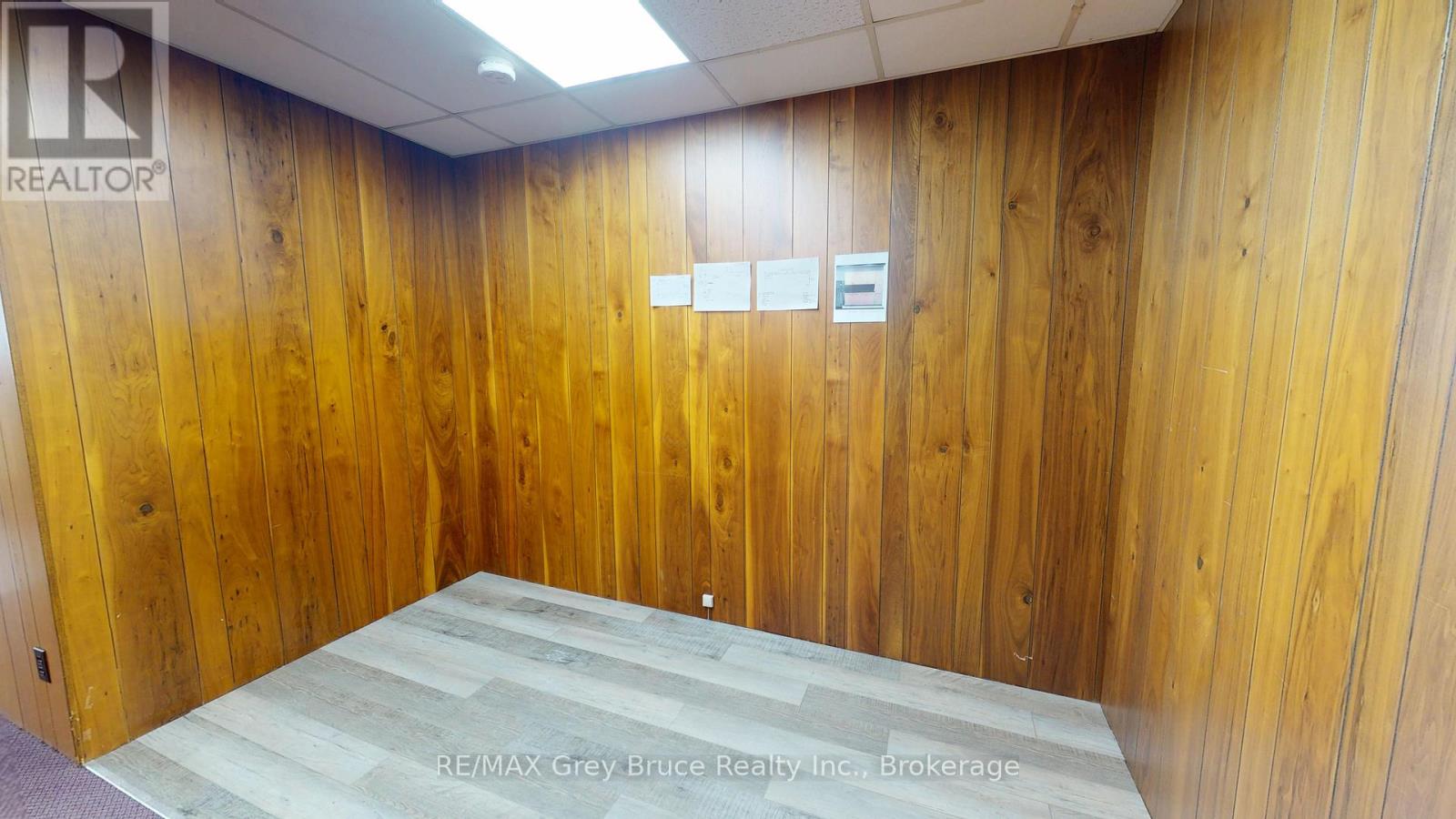 62 1st Avenue S, Arran-Elderslie, Ontario  N0G 1L0 - Photo 10 - X12150442