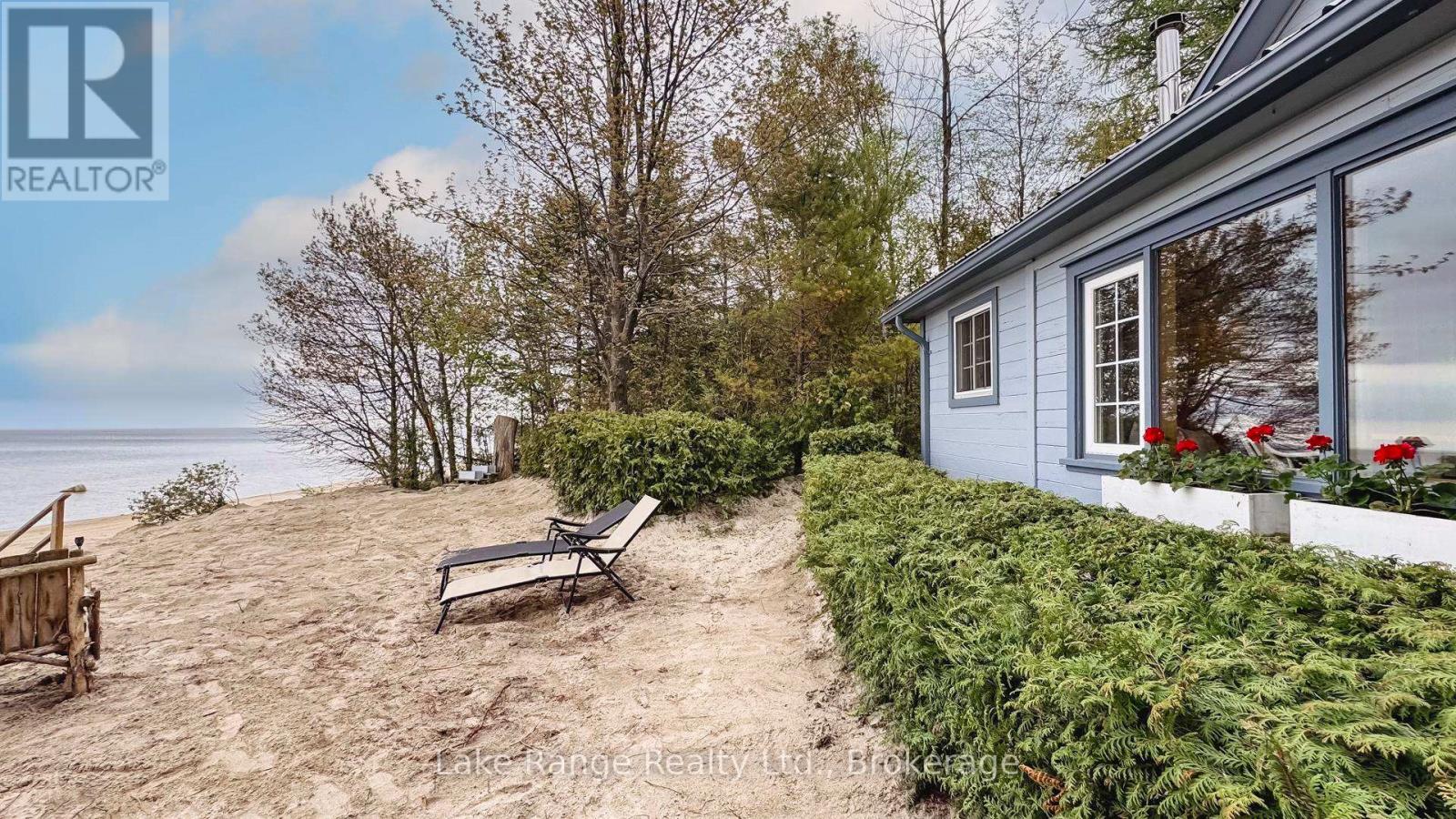 133 Bruce Beach Road, Huron-Kinloss, Ontario  N2Z 2X3 - Photo 3 - X12150448