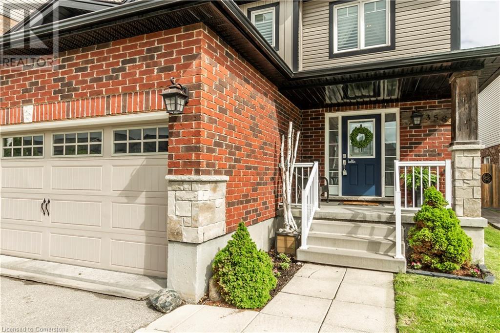 358 Salisbury Avenue, Cambridge, Ontario  N1S 0A2 - Photo 4 - 40728819