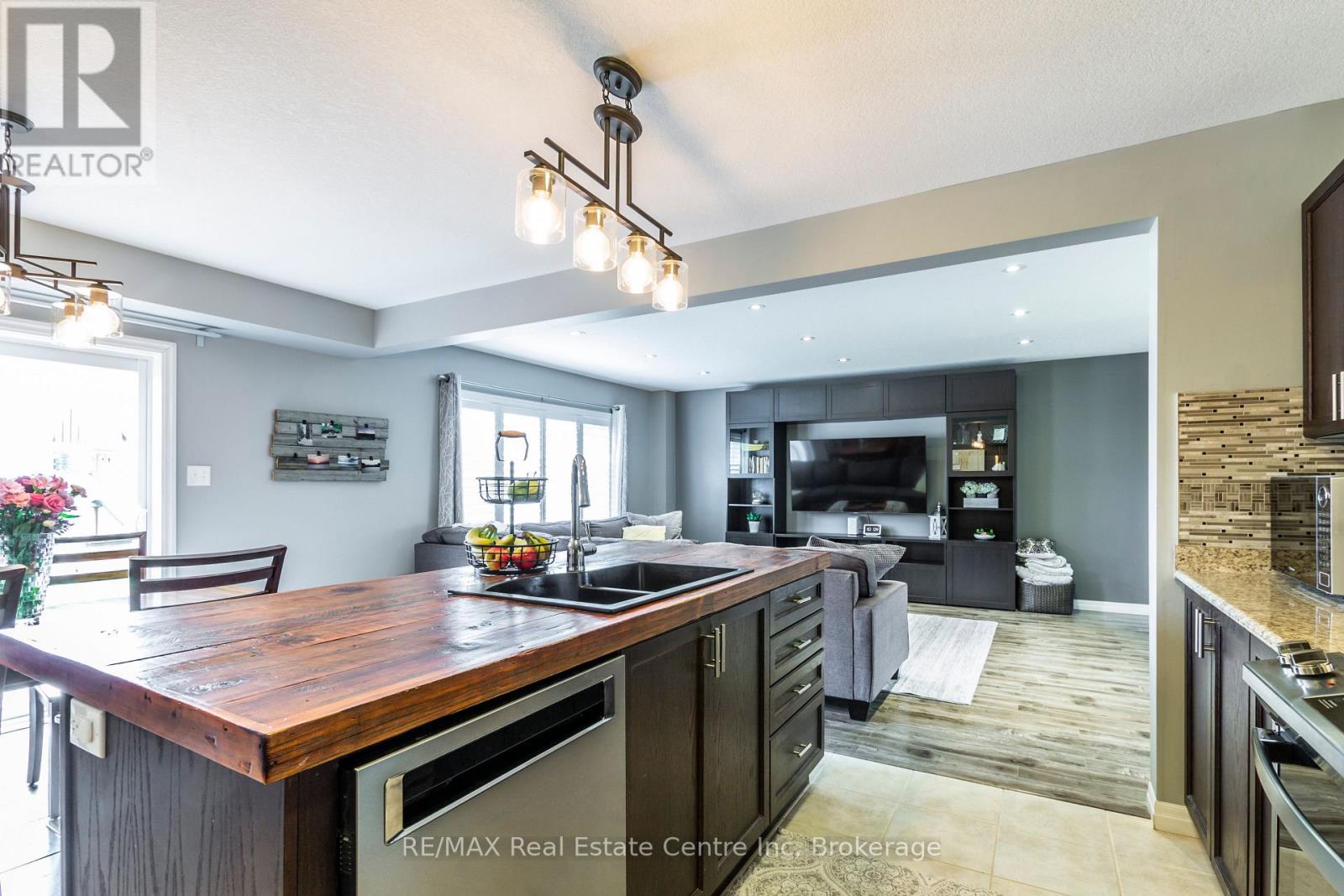 358 Salisbury Avenue, Cambridge, Ontario  N1S 0A2 - Photo 12 - X12150848