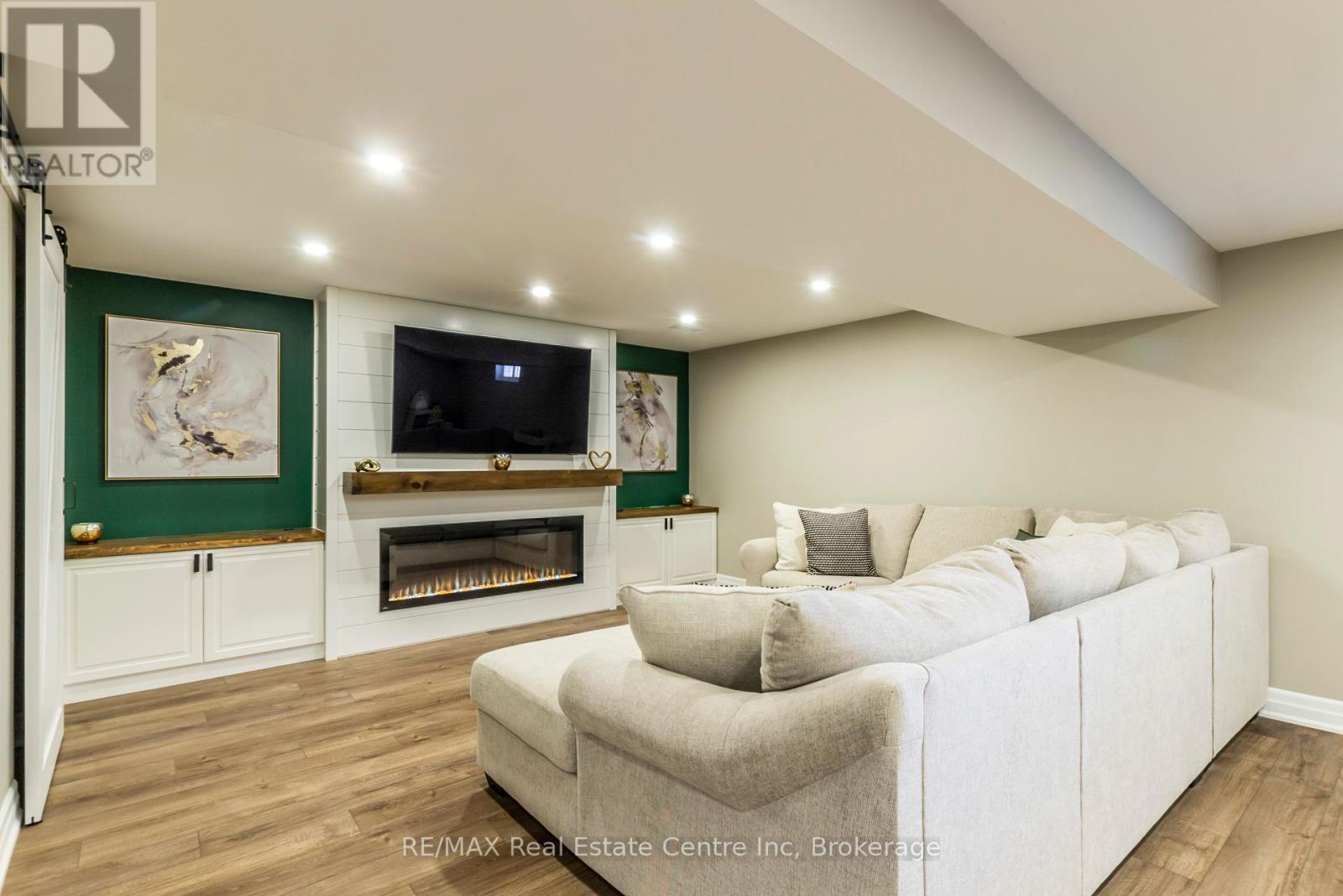 358 Salisbury Avenue, Cambridge, Ontario  N1S 0A2 - Photo 34 - X12150848