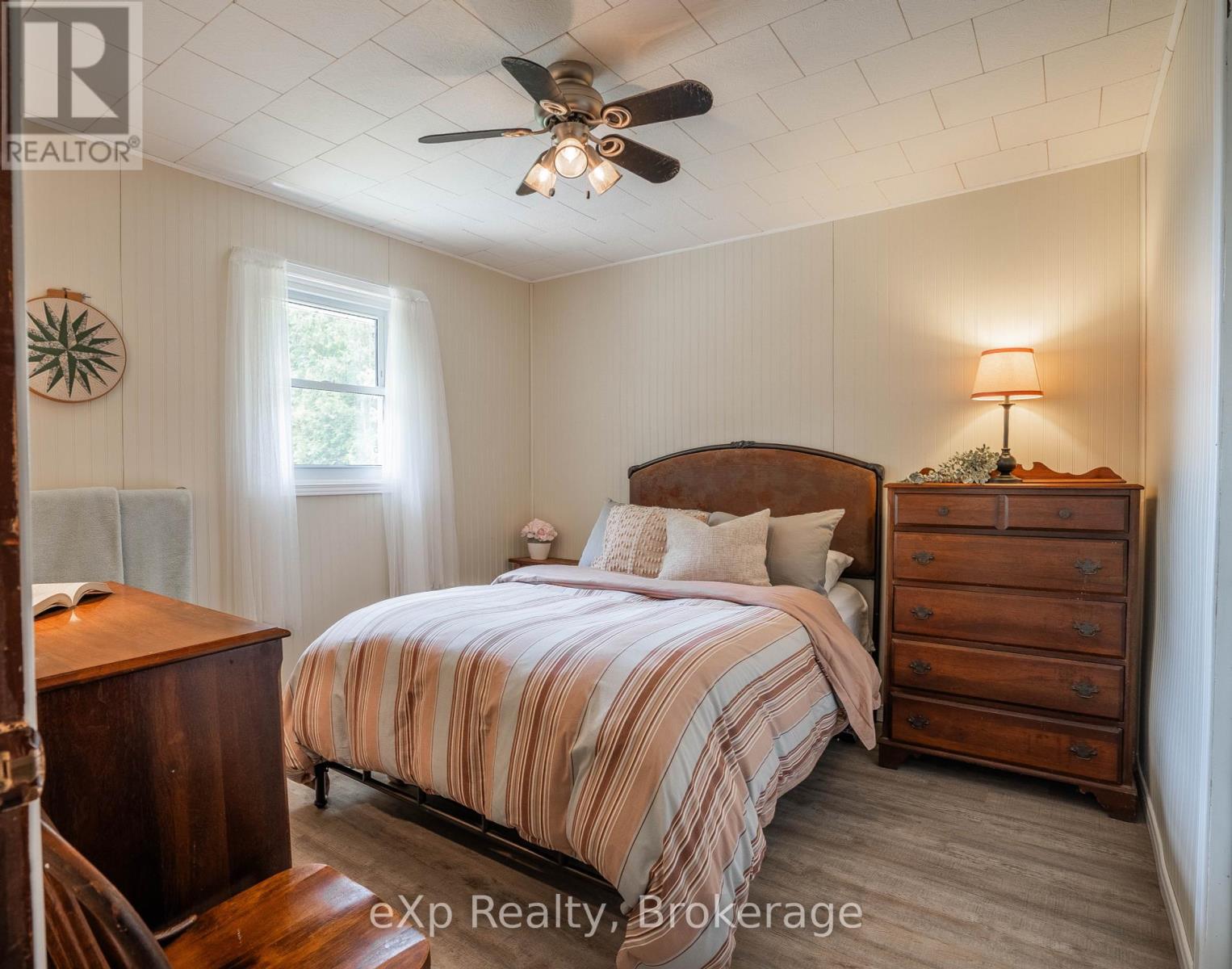 248 Widgeon Cove Road, Northern Bruce Peninsula, Ontario  N0H 2T0 - Photo 14 - X12150989
