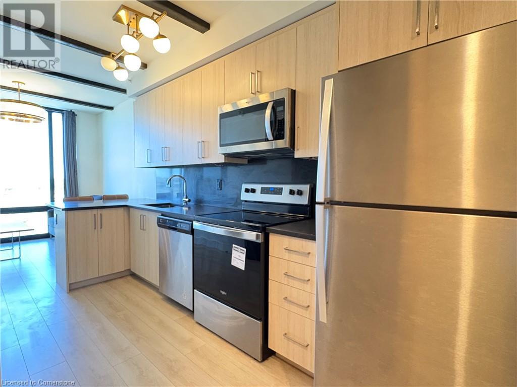 145 Columbia Street W Unit# 1402, Waterloo, Ontario  N2L 0K7 - Photo 3 - 40728517