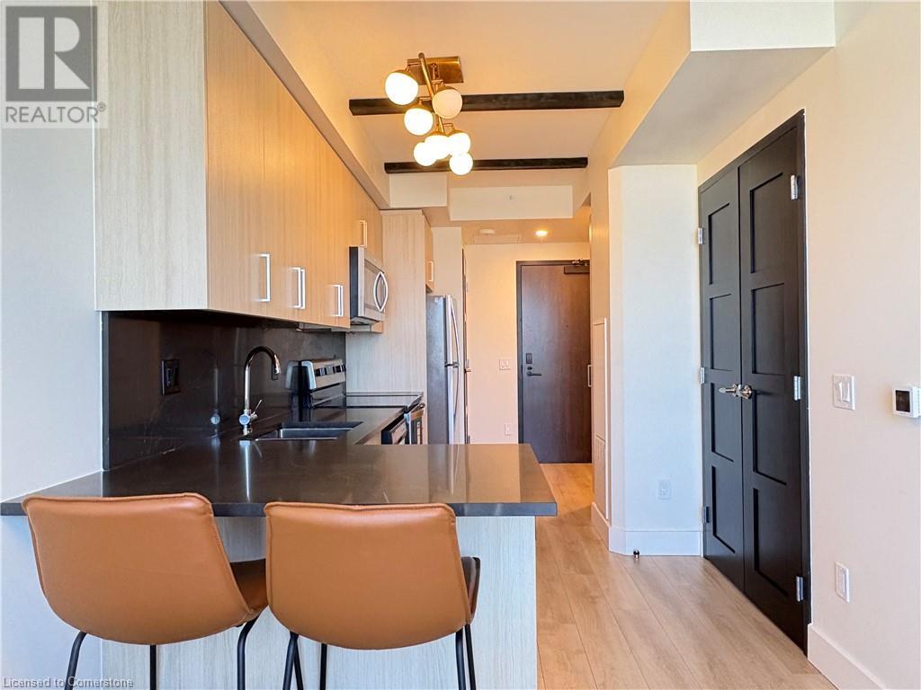 145 Columbia Street W Unit# 1402, Waterloo, Ontario  N2L 0K7 - Photo 6 - 40728517