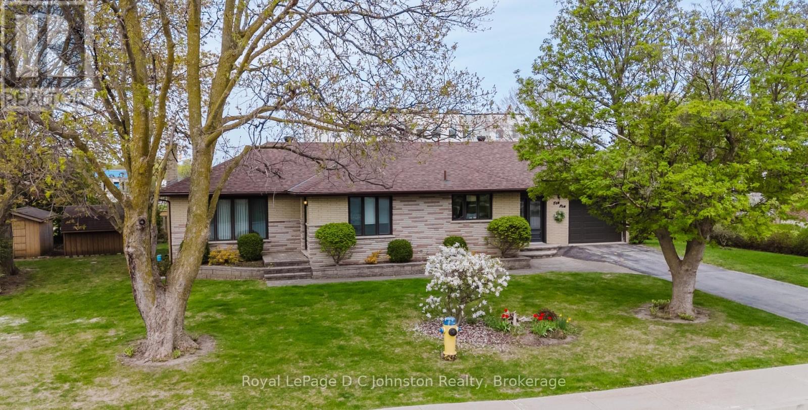 1010 BRICKER STREET, Saugeen Shores, Ontario