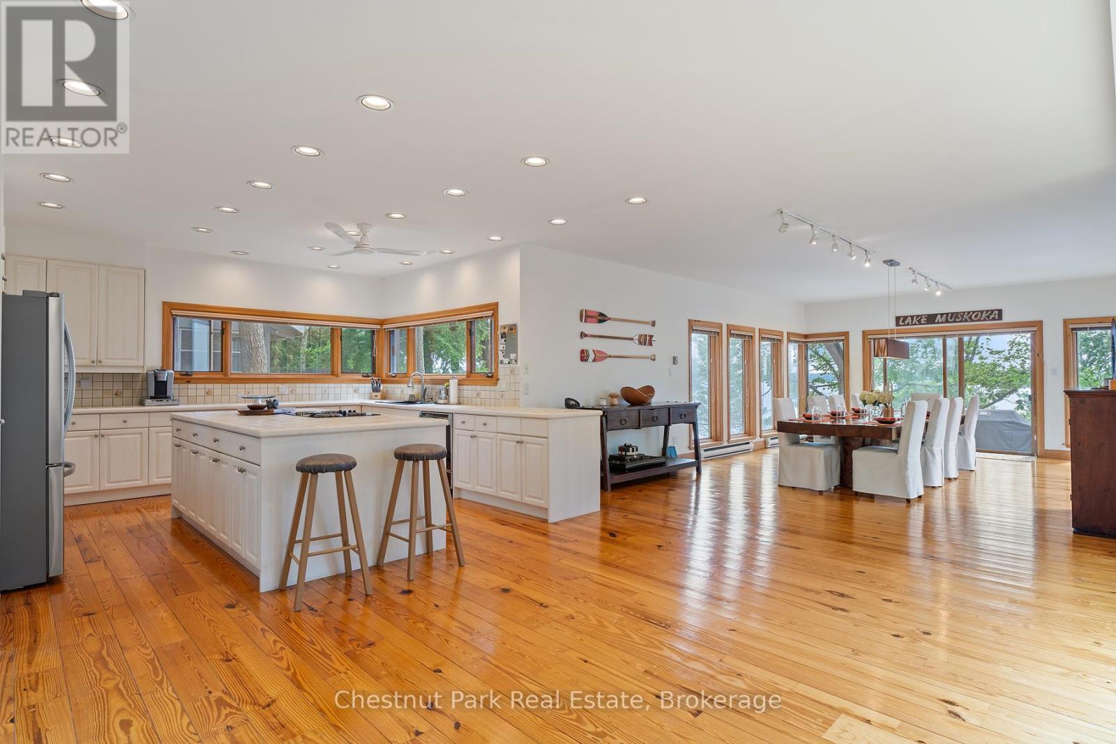 10 - 2045 Muskoka Rd 118 Road W, Muskoka Lakes, Ontario  P1L 1W8 - Photo 12 - X12151233