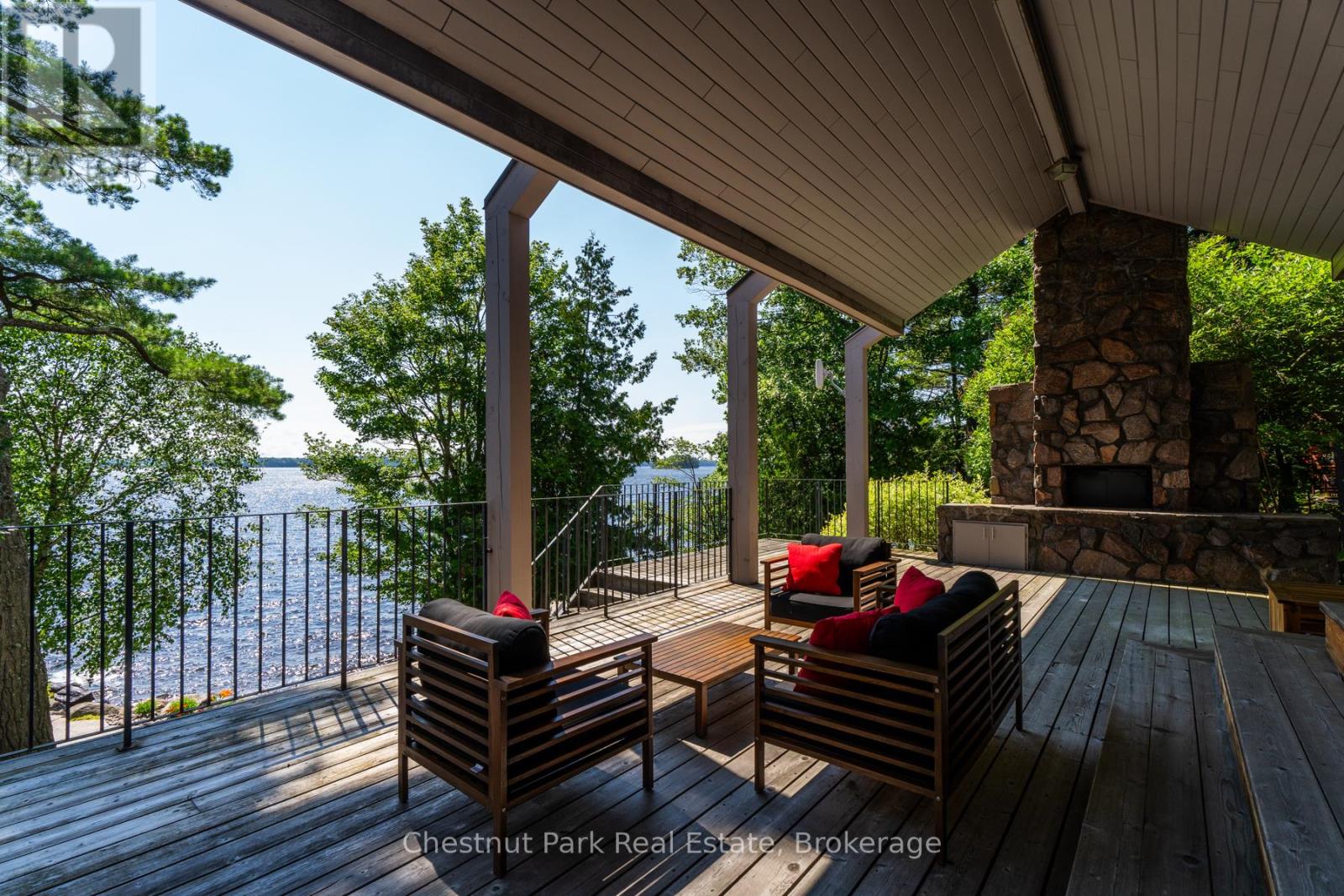 10 - 2045 Muskoka Rd 118 Road W, Muskoka Lakes, Ontario  P1L 1W8 - Photo 8 - X12151233