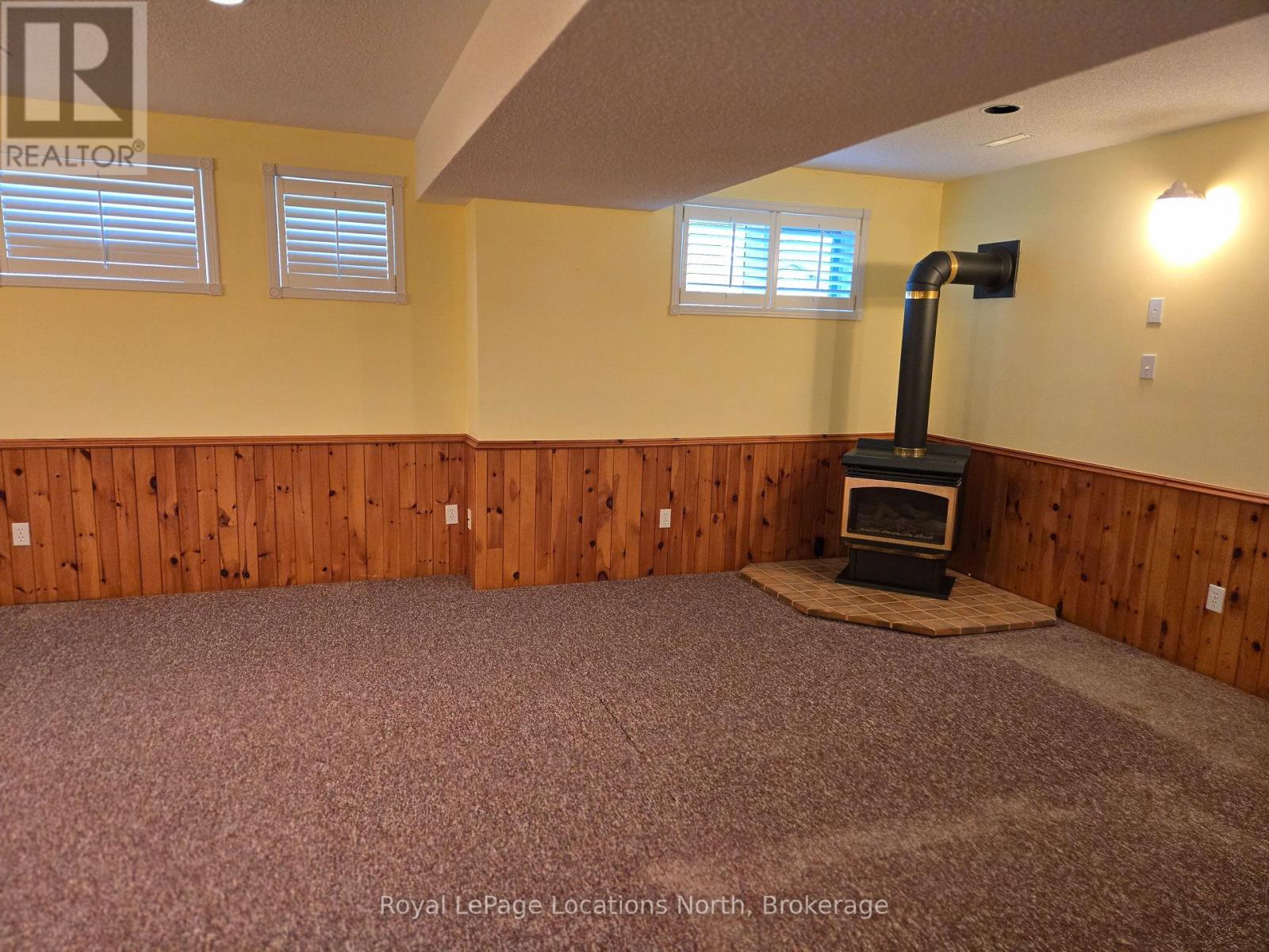 21 Langevin Drive, Wasaga Beach, Ontario  L9Z 1C6 - Photo 36 - S12151229