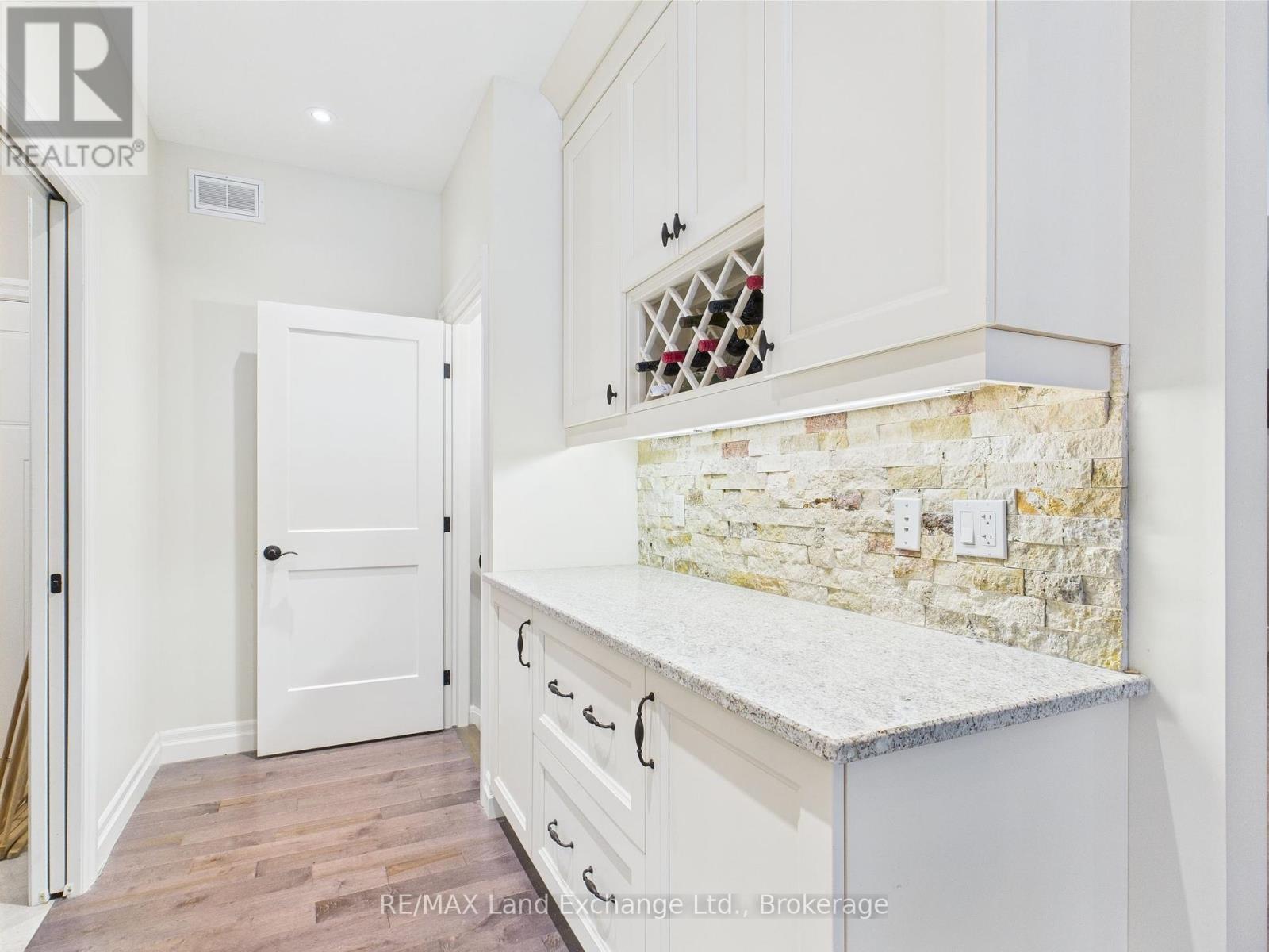 158 Upper Lorne Beach Road, Kincardine, Ontario  N0G 2T0 - Photo 14 - X12151286
