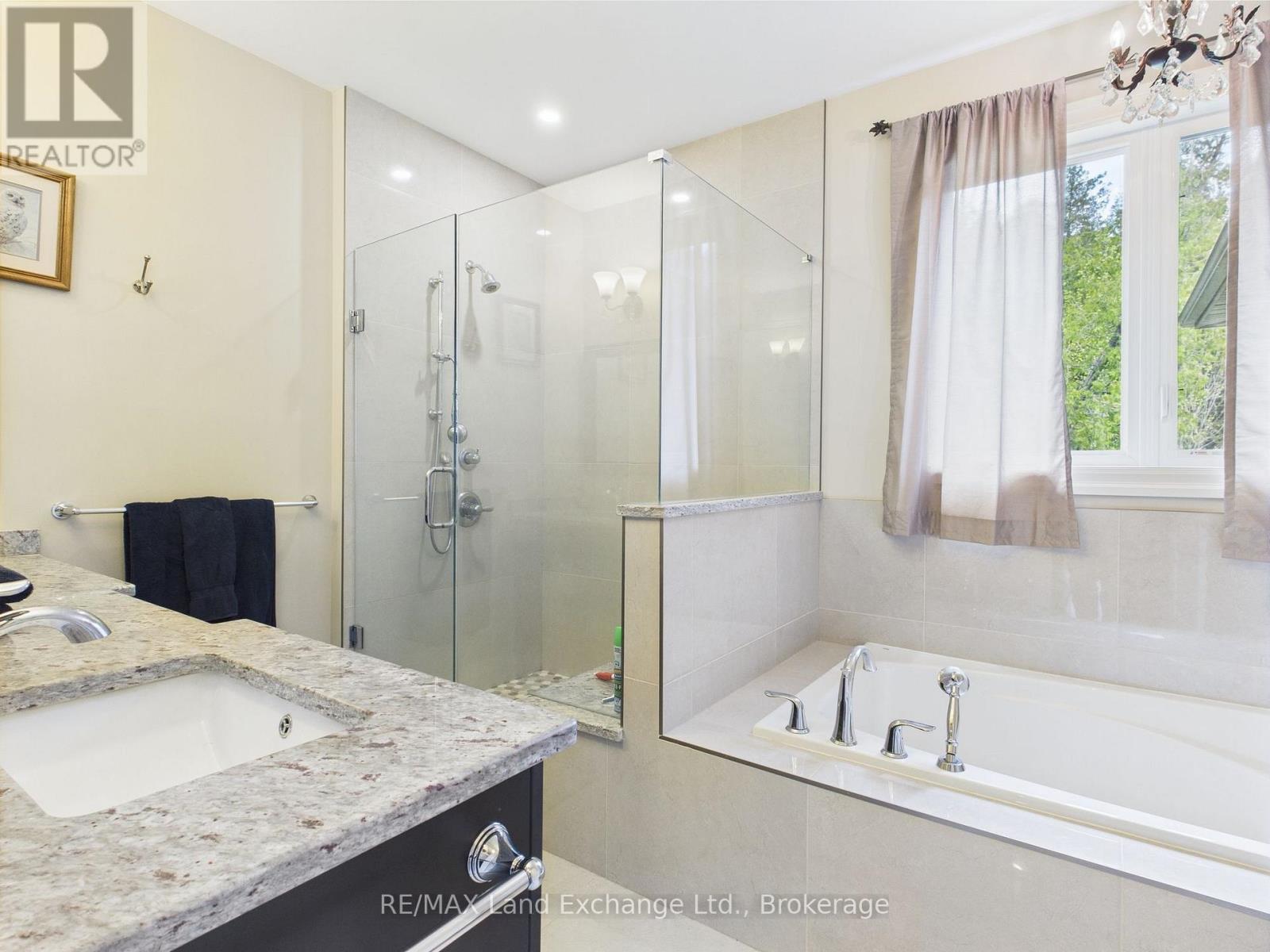 158 Upper Lorne Beach Road, Kincardine, Ontario  N0G 2T0 - Photo 22 - X12151286