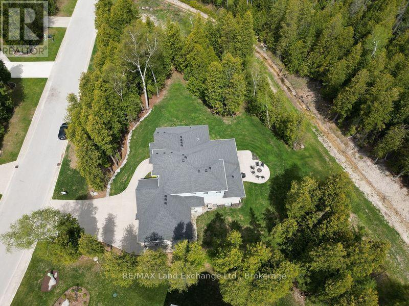 158 Upper Lorne Beach Road, Kincardine, Ontario  N0G 2T0 - Photo 4 - X12151286