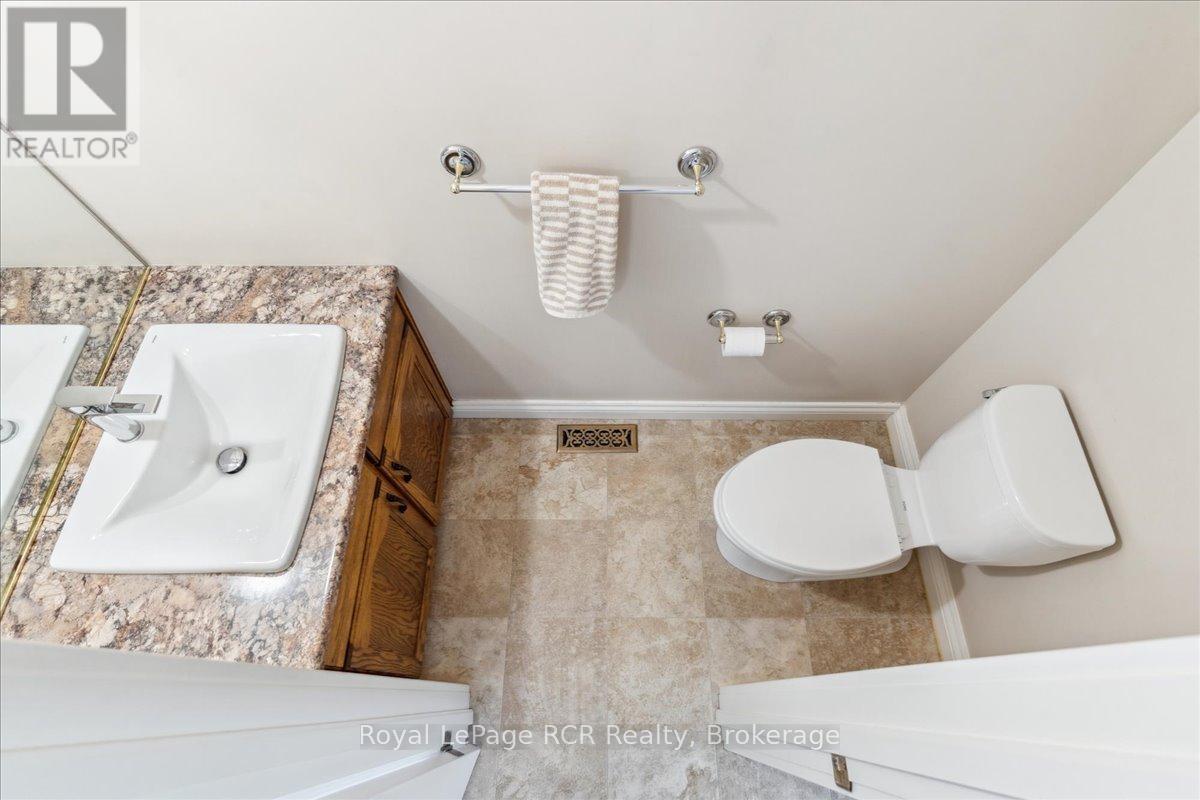 174 Forest Hill Drive, Georgian Bluffs, Ontario  N4K 5N6 - Photo 22 - X12151331