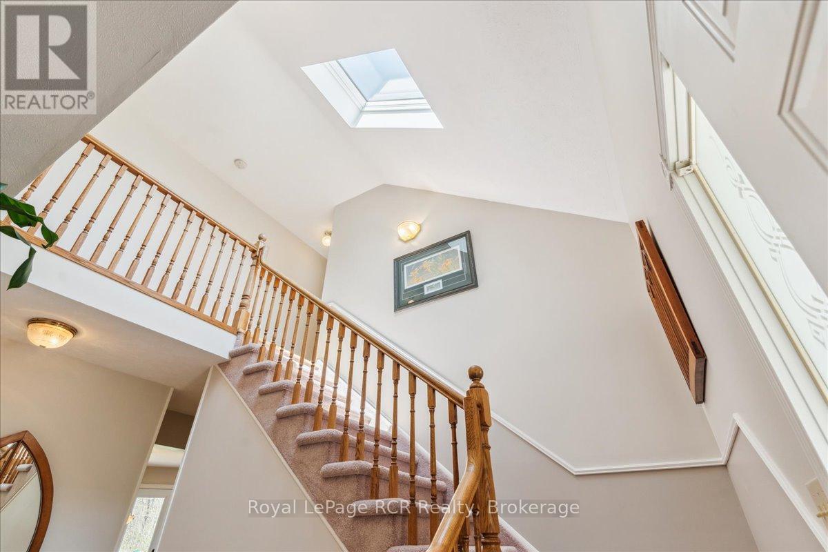174 Forest Hill Drive, Georgian Bluffs, Ontario  N4K 5N6 - Photo 24 - X12151331