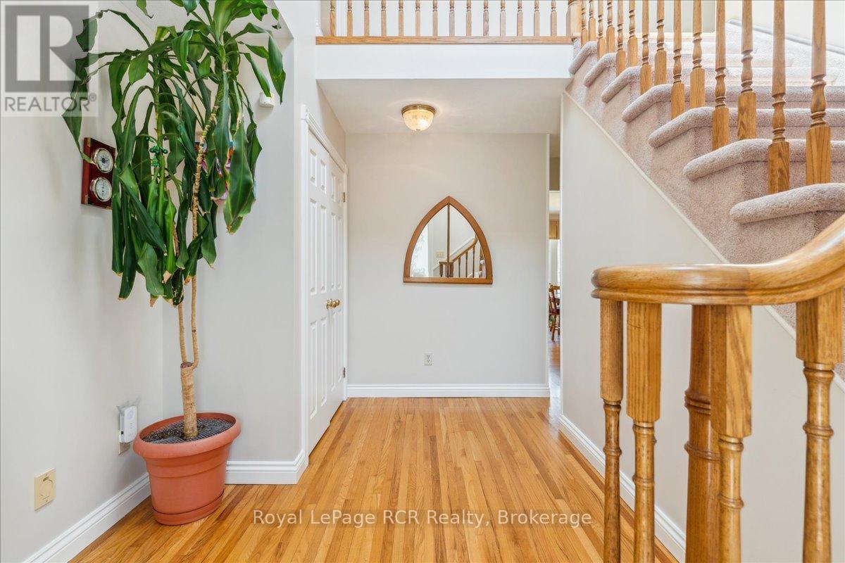 174 Forest Hill Drive, Georgian Bluffs, Ontario  N4K 5N6 - Photo 5 - X12151331