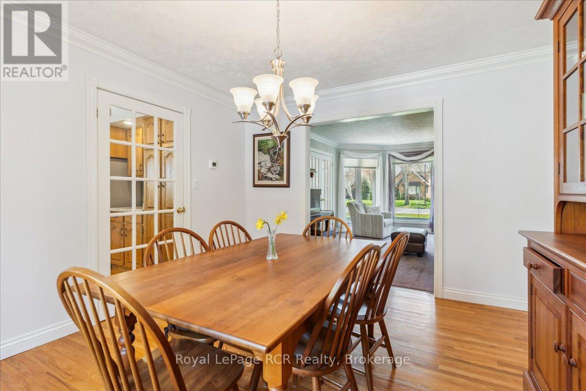 174 Forest Hill Drive, Georgian Bluffs, Ontario  N4K 5N6 - Photo 9 - X12151331