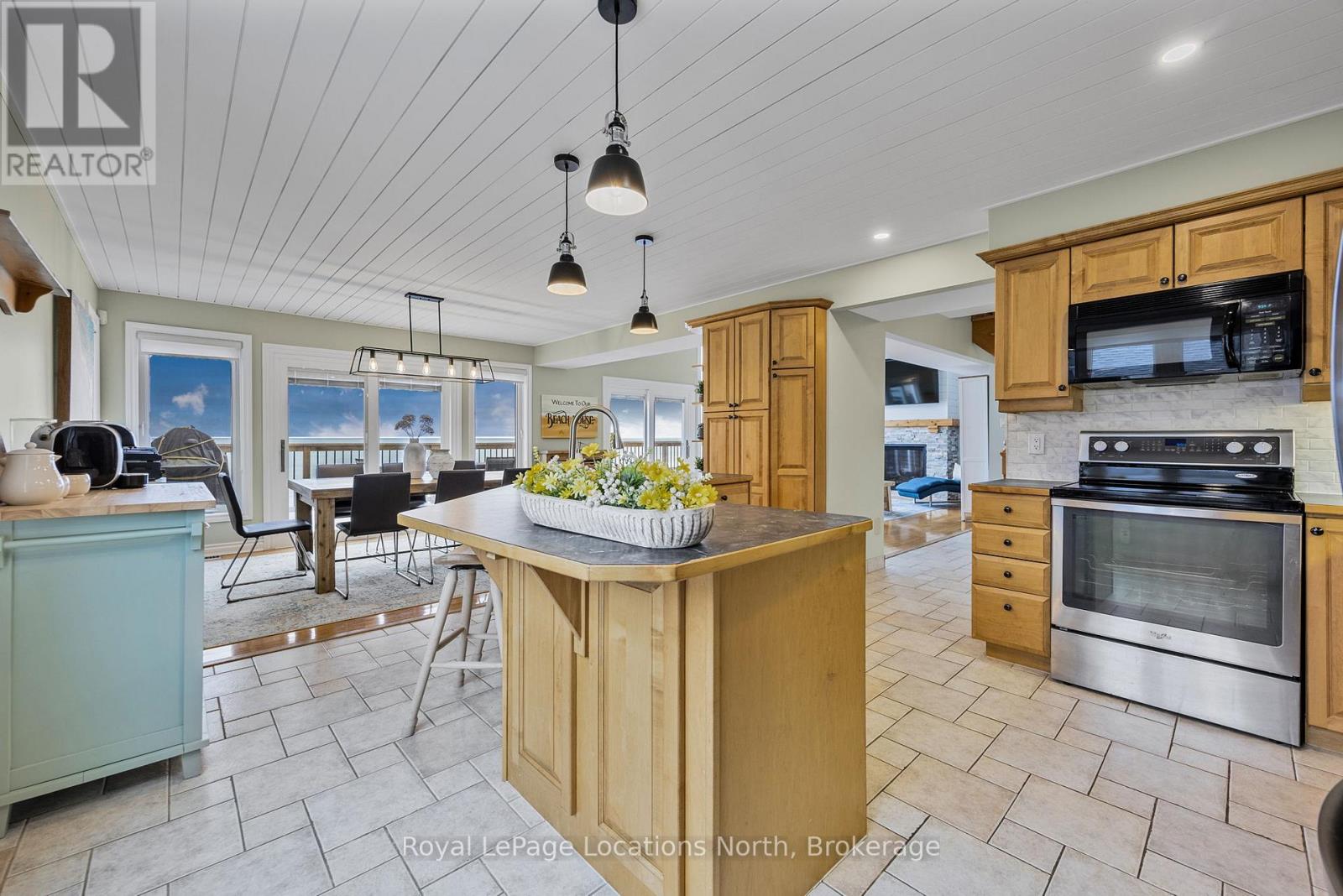 380 Shore Lane, Wasaga Beach, Ontario  L9Z 2H6 - Photo 20 - S12151449