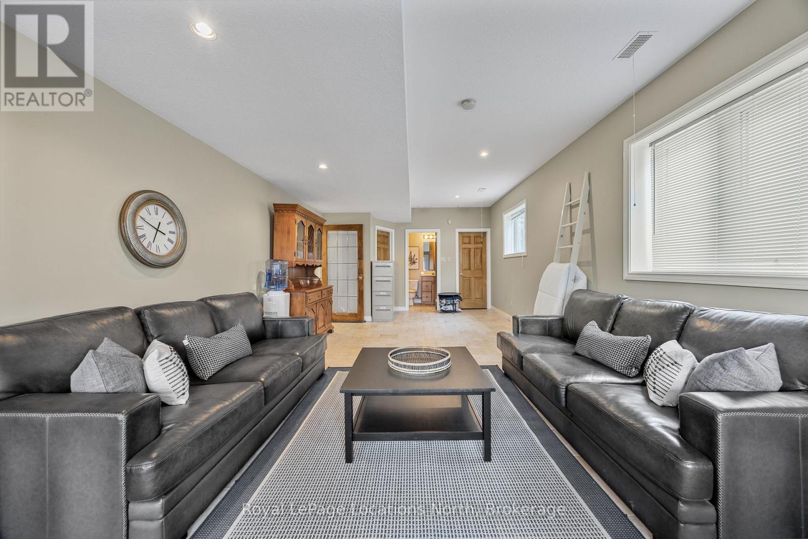 380 Shore Lane, Wasaga Beach, Ontario  L9Z 2H6 - Photo 29 - S12151449