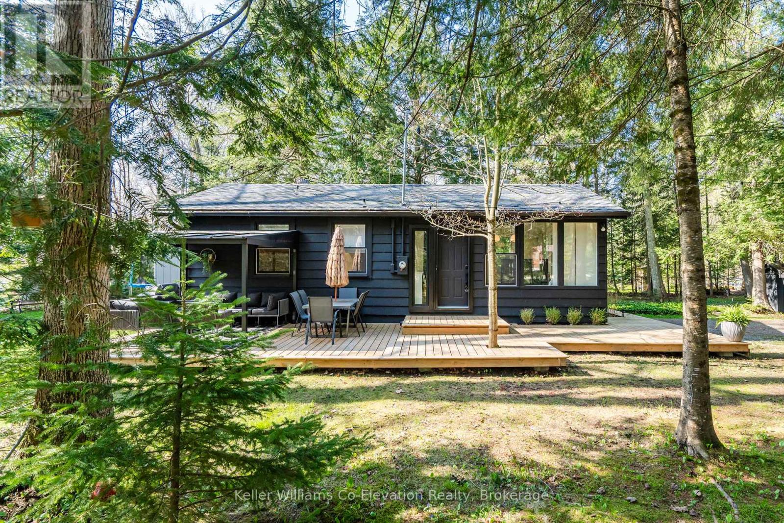 1 Sundown Road, Tiny, Ontario  L0L 2J0 - Photo 2 - S12151465