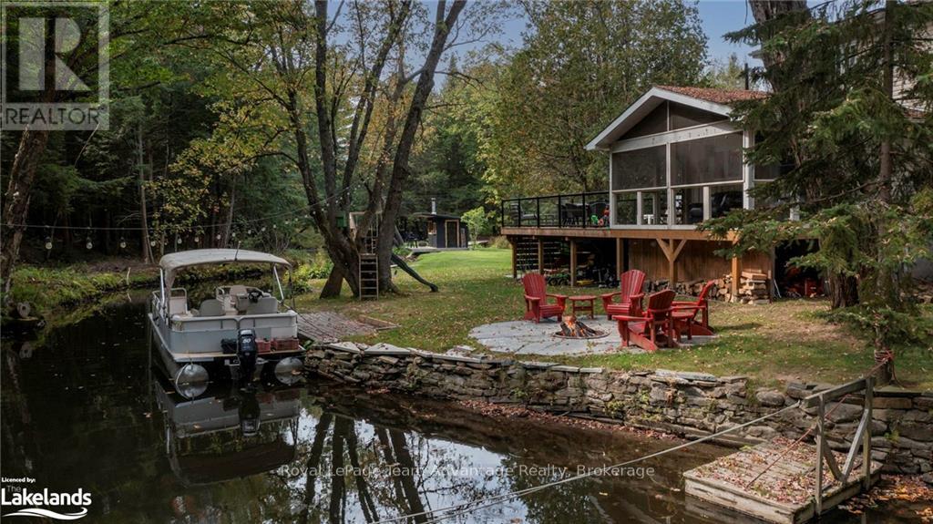 3461 Hwy 141, Muskoka Lakes, Ontario  P0B 1M0 - Photo 2 - X12151515
