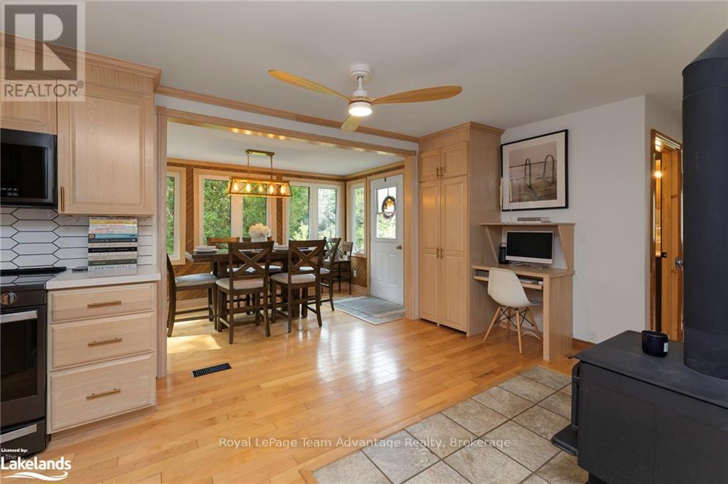 3461 Hwy 141, Muskoka Lakes, Ontario  P0B 1M0 - Photo 3 - X12151515