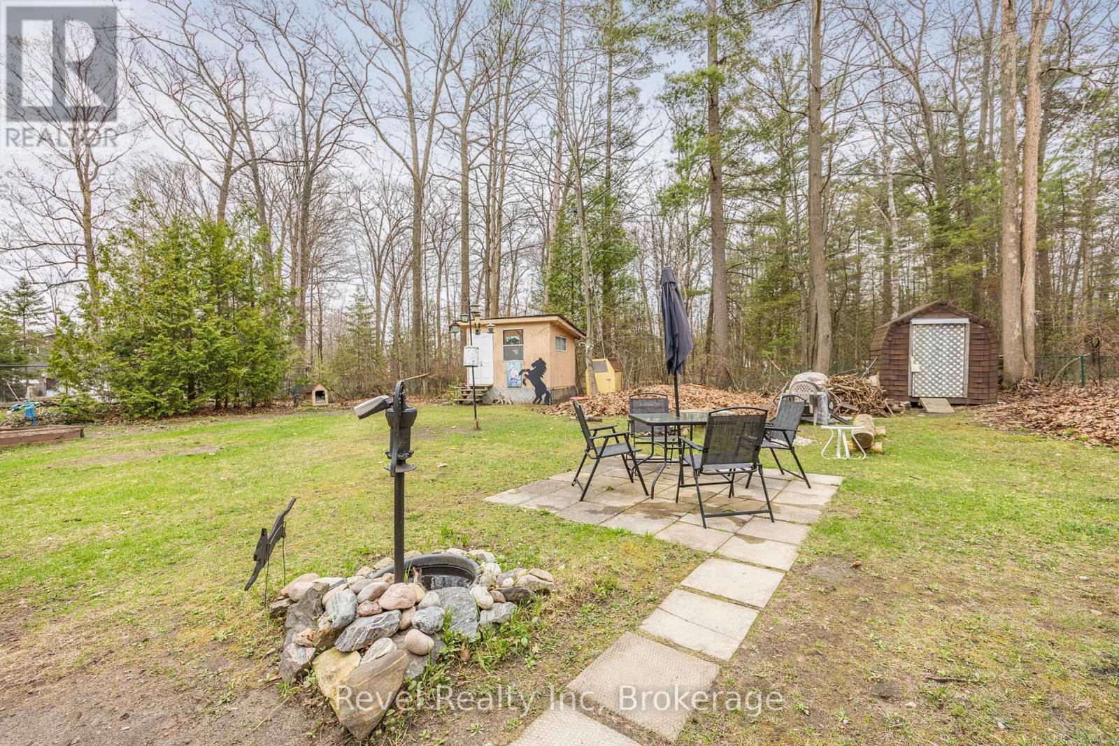 613 Oxbow Park Drive, Wasaga Beach, Ontario  L9Z 2V2 - Photo 15 - S12151592