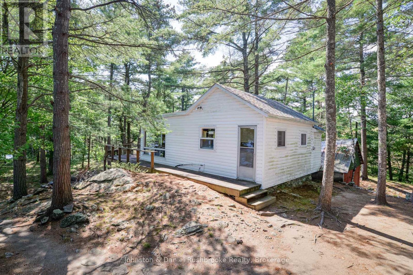 1116 Tryon Drive, Gravenhurst, Ontario  P0E 1G0 - Photo 18 - X12151553