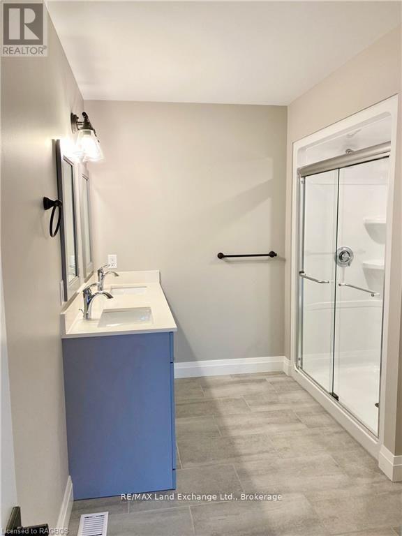 98 Eagle Court, Saugeen Shores, Ontario  N0H 2C3 - Photo 18 - X12151581