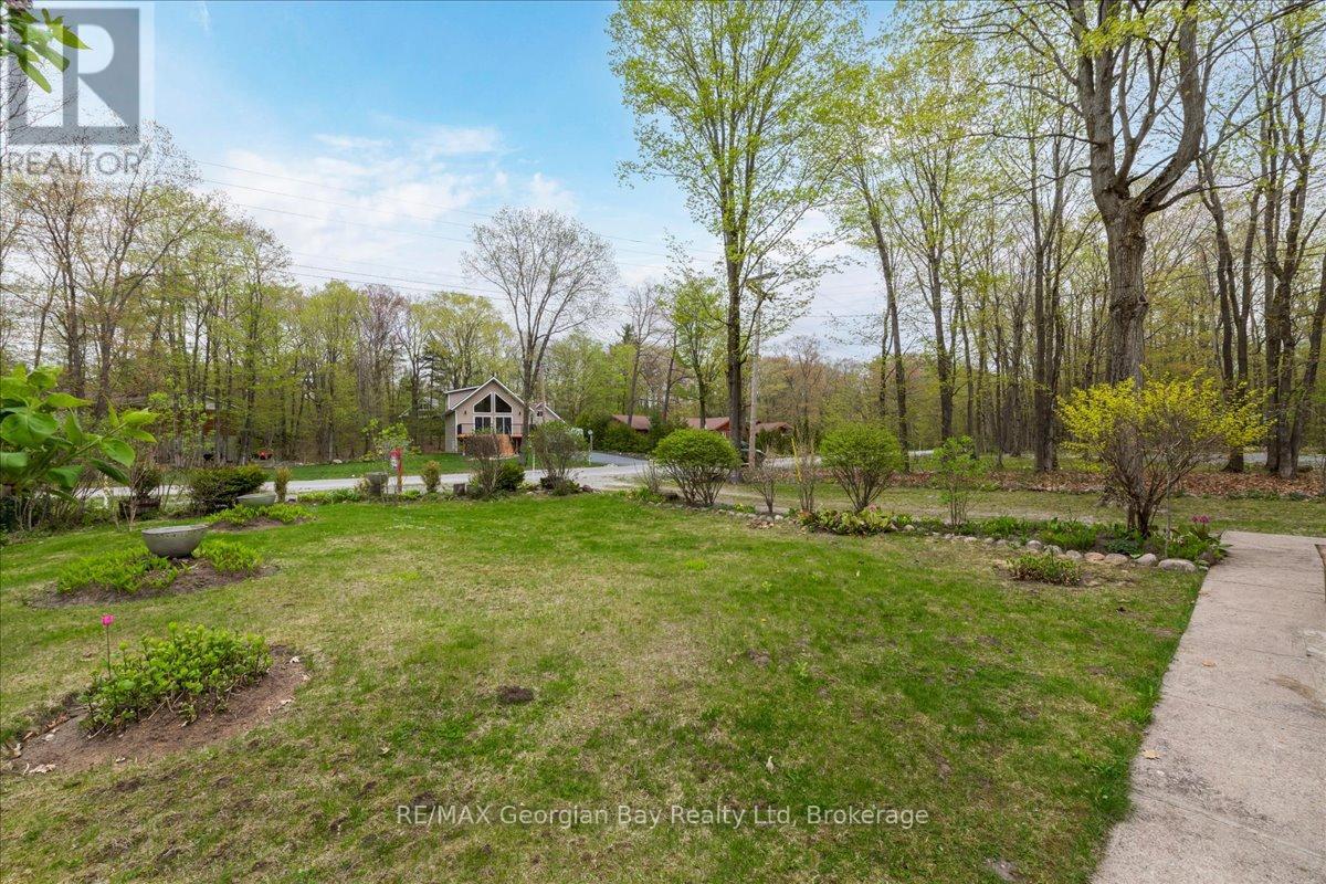25 Tall Pines Drive W, Tiny, Ontario  L9M 0H4 - Photo 26 - S12151741