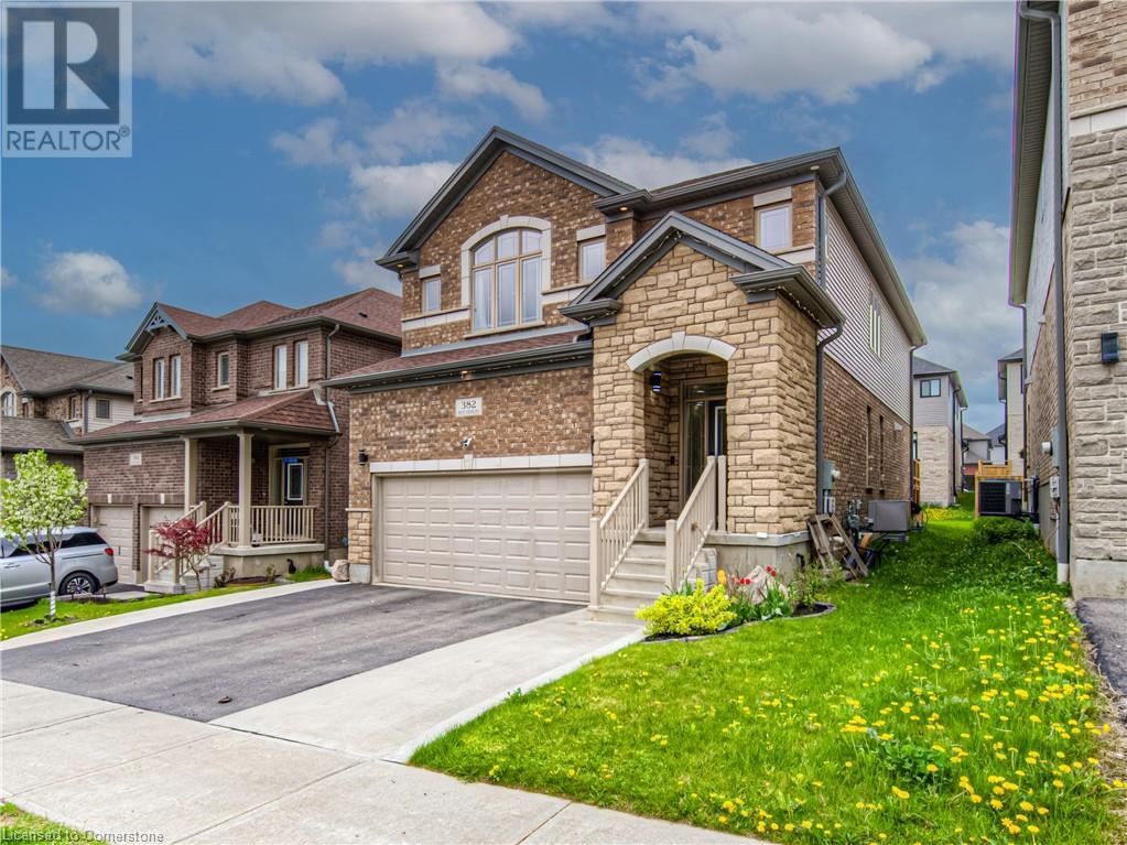 382 Beechdrops Dr Drive, Waterloo, Ontario  N2V 0E8 - Photo 2 - 40728490