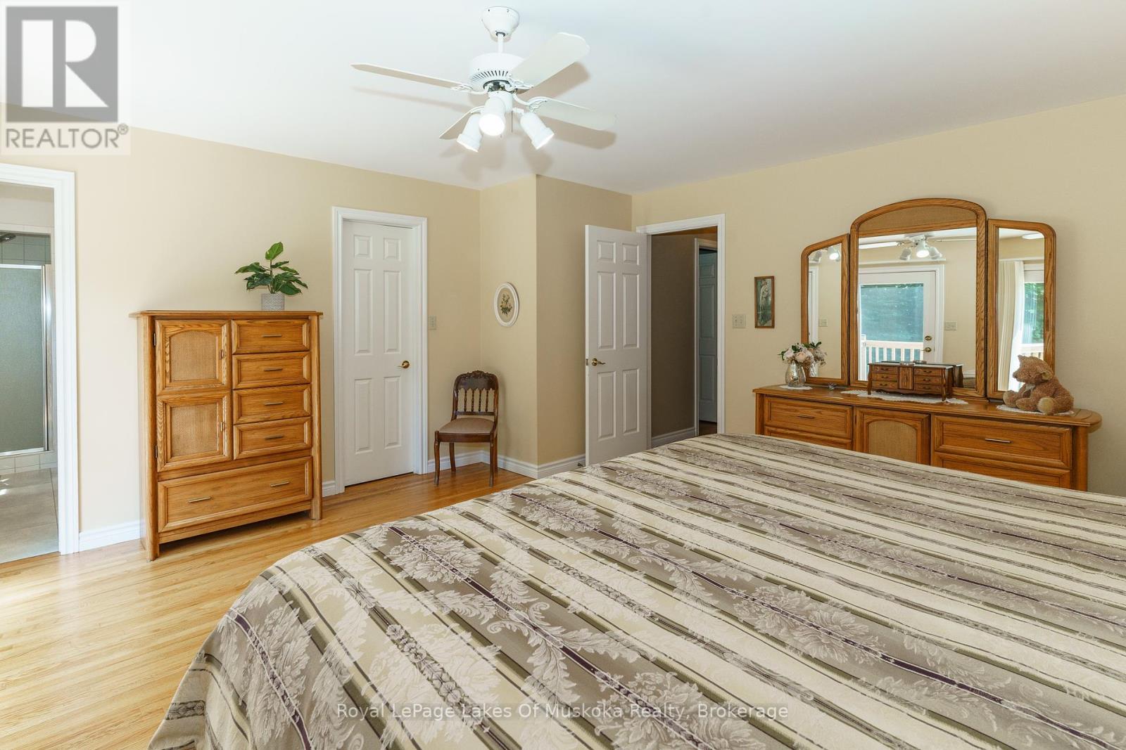 1020 Amelia Crescent, Gravenhurst, Ontario  P0E 1G0 - Photo 22 - X12151628