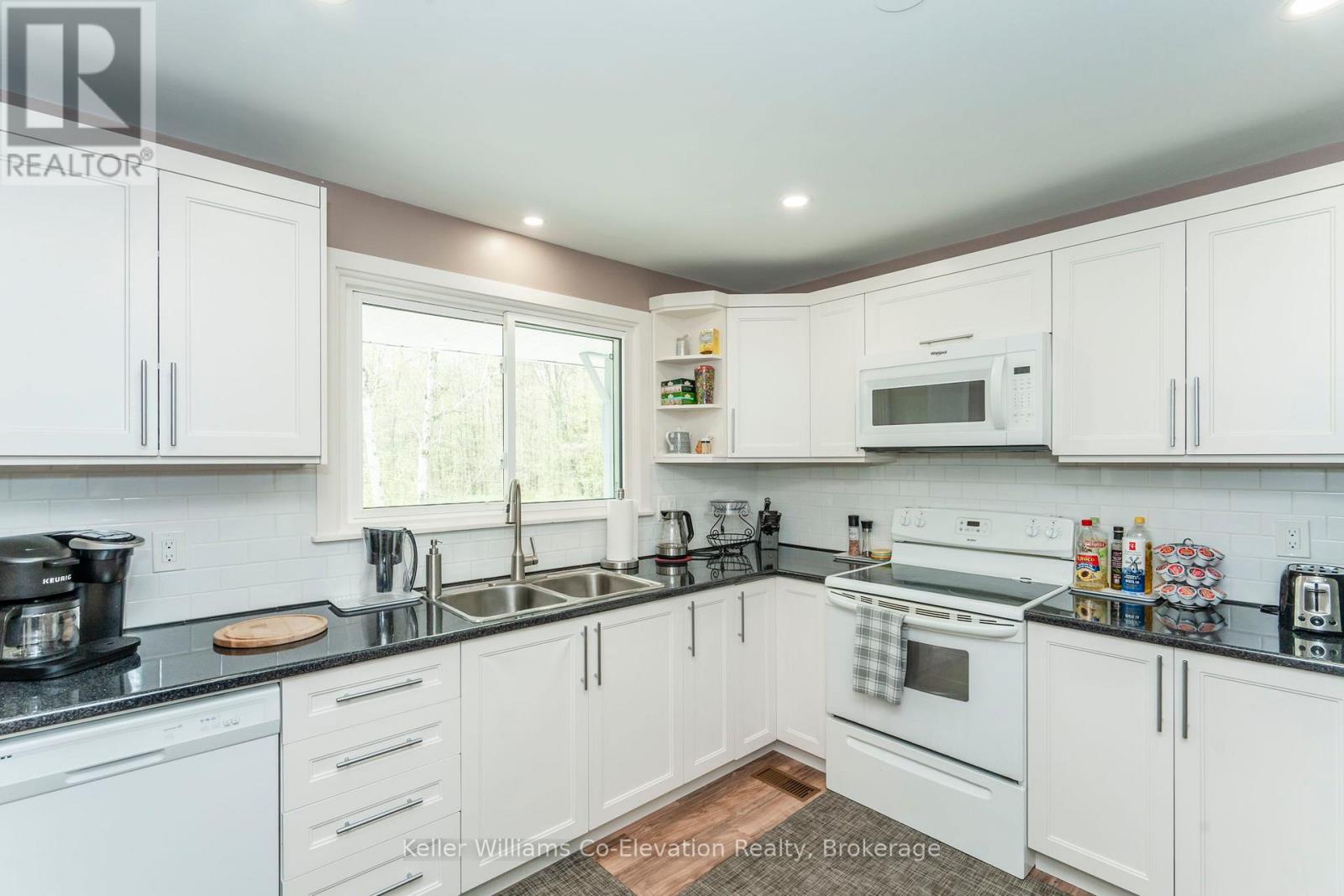 1467 Rosemount Road, Tay, Ontario  L0K 2C0 - Photo 9 - S12151815